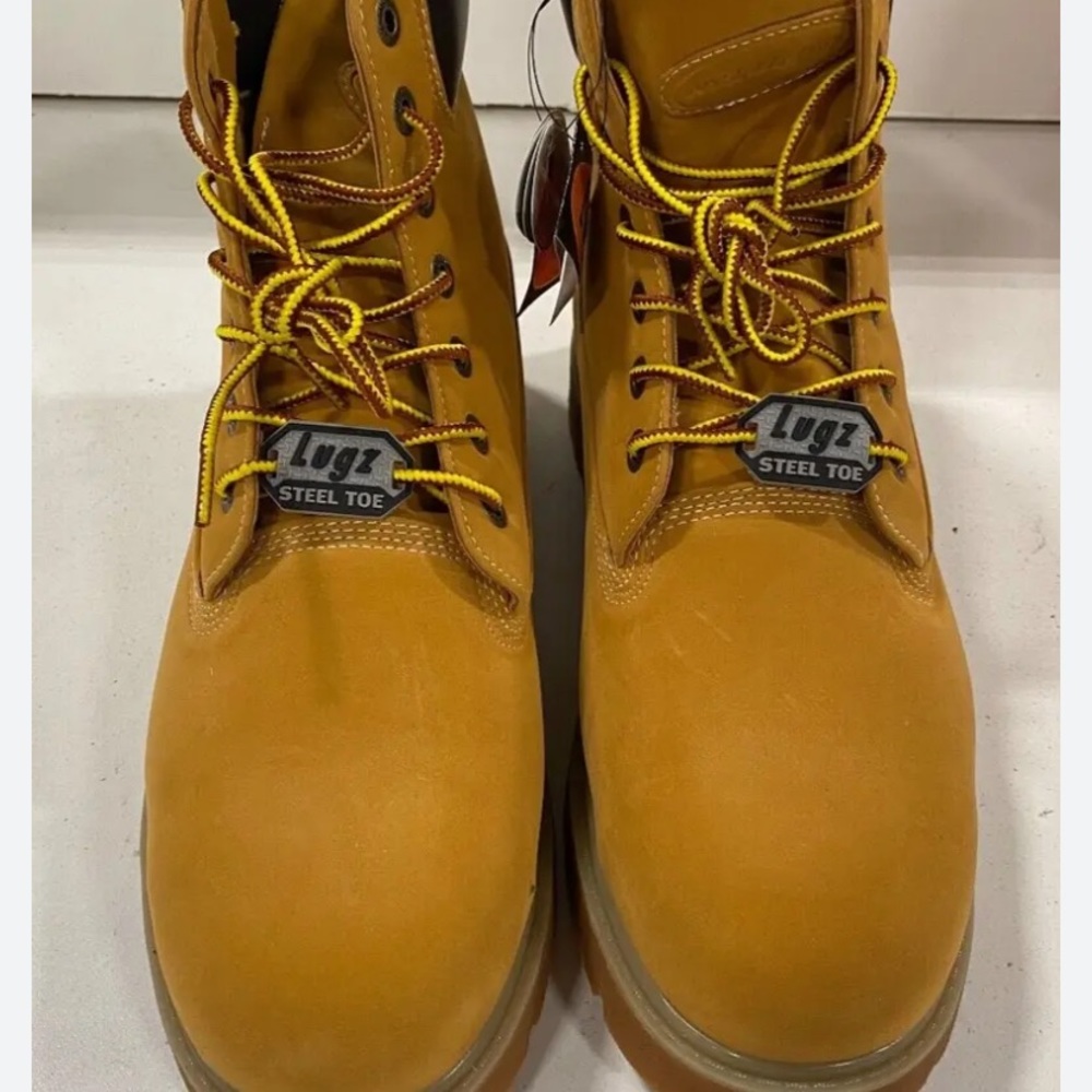 This is a convoy wide -MCNWR-7470.Today the lugz brand still stands tall